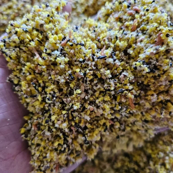 Pasta de Huevo Carduelis. Herb Bird Mix. Recomendada para el embuche de Fauna Europea - Imagen 4